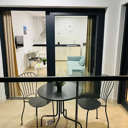 La Naval Apartment